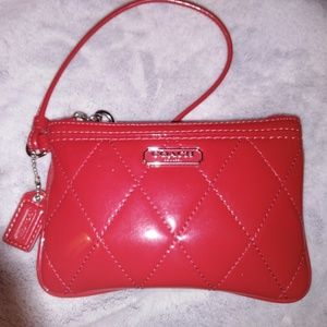 COACH wristlet ruby red!💣 💄**Coach Poppy**👝